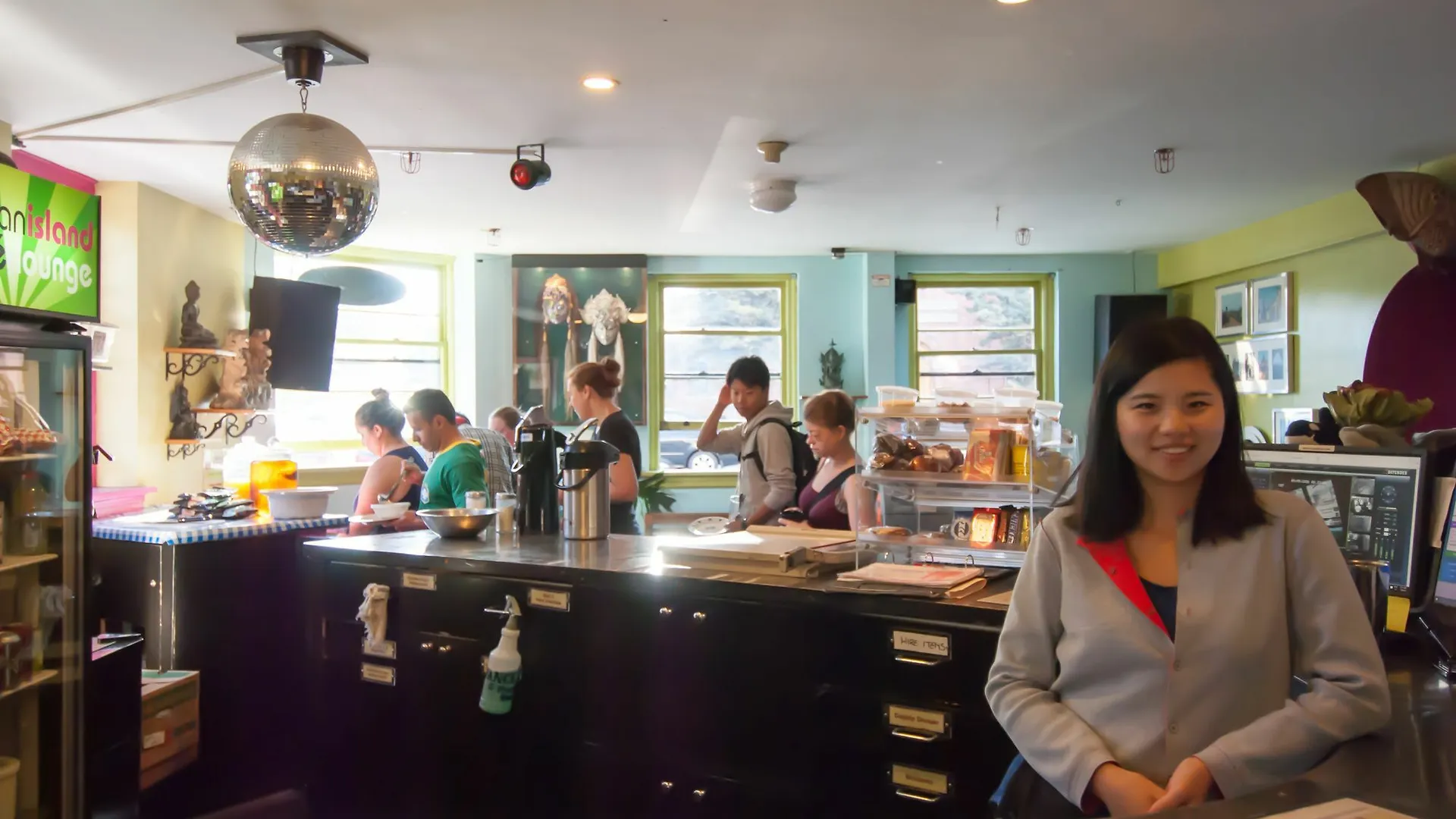 Ocean Island Inn | Backpackers | Suites Victoria 0*,  Canada