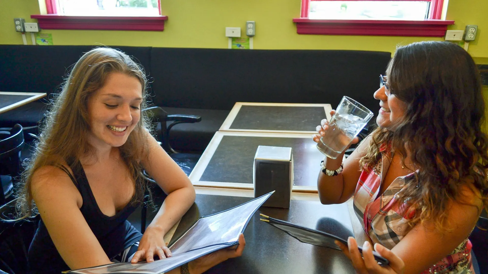 Hostel Ocean Island Inn | Backpackers | Suites Victoria