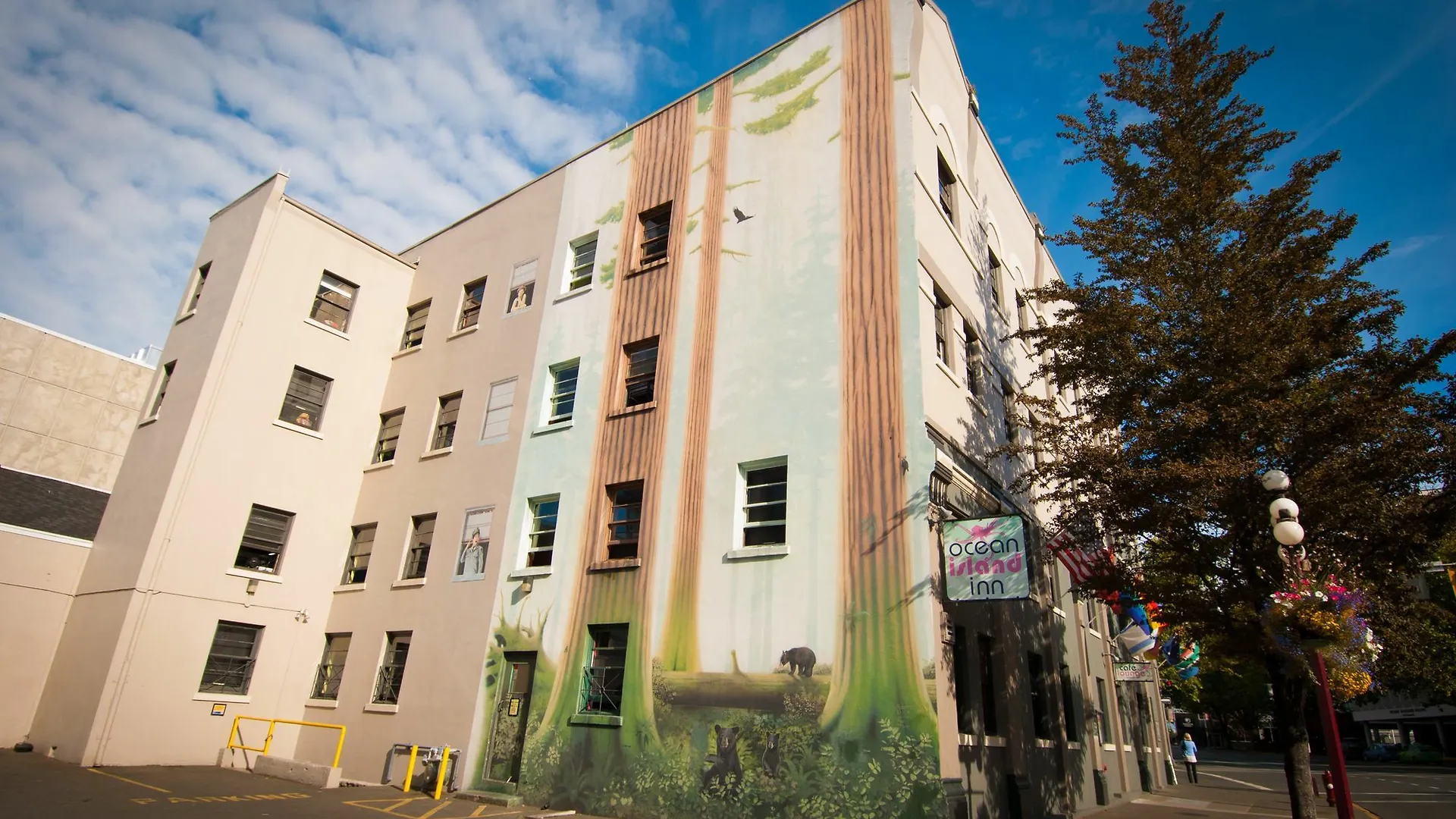 Ocean Island Inn | Backpackers | Suites Victoria